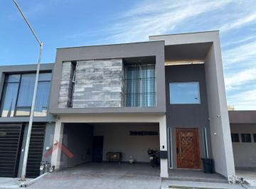 Casa de 3 habitaciones, Guadalupe · Venta de Casa 3 Niveles en Riviera del Contry Guadalupe, N. L.