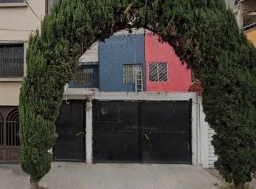 Casa de 2 habitaciones, Ecatepec de Morelos · Venta de Casa en La Colonia Ciudad Azteca 3ra Seccion, Ecatepec de Morelos, Estado de Mexico