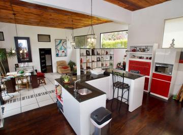 Casa · 225m² · 3 Recámaras · 3 Estacionamientos · Venta Casa en Paseos del Bosque Naucalpan