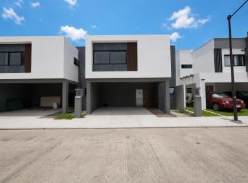 Casa de 3 habitaciones, Villahermosa · Casa en Venta en Cluster 21 de Real Campestre F - 1279