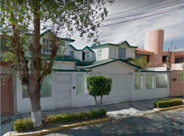 Casa de 4 habitaciones, Toluca · Venta de Casa en La Colonia Valle Don Camilo. Toluca de Lerdo, Estado de Mexio