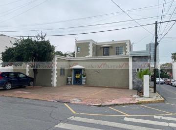 Casa uso de suelo · 170m² · 3 Recámaras · 5 Estacionamientos · Casa con Uso de Suelo en Renta en Monterrey