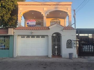 Casa · 167m² · 5 Recámaras · 2 Estacionamientos · Casa en Venta en Fraccionamiento Orquídeas. - (4)