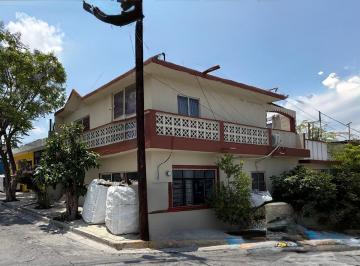 Casa · 220m² · 6 Recámaras · 1 Estacionamiento · Casa en Venta, Santa Catarina, Nuevo León - (4)