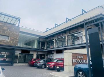 Local comercial · 34m² · 13 Estacionamientos · Locales en Renta, Plaza Bosques, Zinacantepec, Estado de México. - (4)