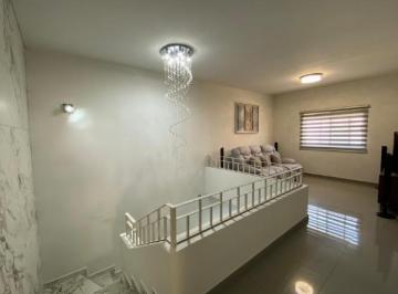 Casa de 3 habitaciones, Tlajomulco de Zúñiga · Casa en Venta Villa California Estilo Sacramento | Remodelada