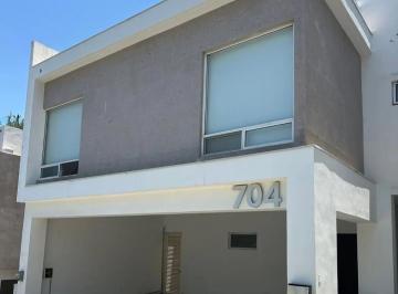 1 · Preciosa Casa en Venta en Privanzas