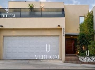 Casa · 208m² · 3 Recámaras · 2 Estacionamientos · Casa en Venta en Cordilleras