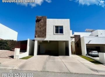 Casa de 3 habitaciones, Chihuahua · Casa de Oportunidad en Bosques del Valle
