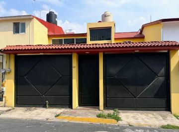 Casa de 3 habitaciones, Atizapán de Zaragoza · Excelente Inversión en Fuentes de Satélite Vale con Vigilancia