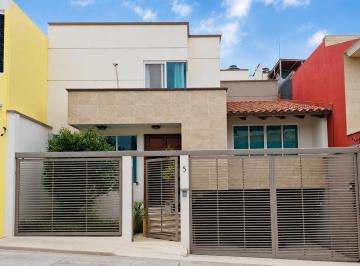 Casa de 4 habitaciones, Xalapa · Casa en Ánimas por Club Britania