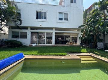Casa de 4 habitaciones, Cuernavaca · Casa en Venta en La Cañada en Cuernavaca