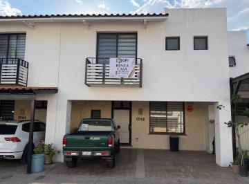 Casa · 160m² · 3 Recámaras · 2 Estacionamientos · Casa en Renta Amberes Residencial, León Guanajuato