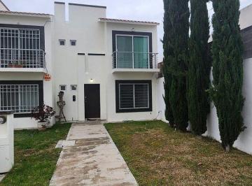 67b4a5d142a273848f175397f640d44f2bc50256849afd57b574abb0532e8912 · Casa Amueblada en Renta Los Lagos