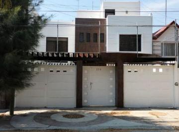 Casa de 4 habitaciones, Celaya · Col Las Arboledas 2 Secc Se Vende Casa