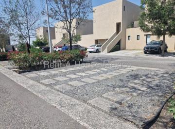 Departamento de 2 habitaciones, El Marqués · Rento Duplex Dos Niveles en Privada con Amenidades de Zakia 2 Recamara 3 Baños 2 Autos