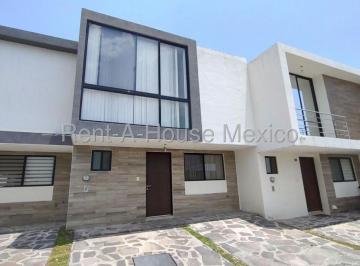 Casa en condominio de 3 habitaciones, Querétaro · Casa de Tres Recámaras en Venta en El Refugio, Querétaro