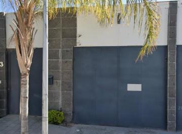 Casa de 6 habitaciones, Torreón · Venta de Casa en Calle Nardos Torreon Jardin Coahuila