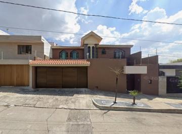 Casa de 4 habitaciones, Guadalajara · Venta de Casa en Providencia 2da Secc en Guadalajara Jalisco