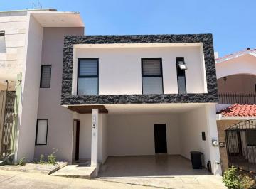 Casa de 3 habitaciones, Emiliano Zapata · Se Vende Casa en Fracc Las Palomas Zona Monte Magno, 3 Recamaras, 2.5 Baños, Cochera Paara 2 Autos.