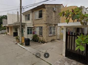 Casa de 2 habitaciones, Tampico · - Casa en Remate Bancario - Vista Bella, C. P. tampico, Tamaulipas