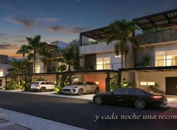 Casa · 112m² · 4 Recámaras · 2 Estacionamientos · Luxury Home in Playa del Carmen With 4 Bedrooms, 4 Full Bathrooms, And 2 Half Bathrooms