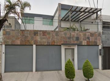 Casa de 4 habitaciones, Coyoacán · Casa en Venta en Campestre Churubusco, Coyoacán, Cdmx