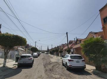 633f6223f308cd7758b616553d5e700f1ef18742fca1fd133fd8bf27feda25f9 · Casa en Renta en Privada La Condesa en Tijuana