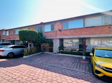 Casa de 4 habitaciones, Querétaro · Casa en Renta en Villas Fontana II – Amplia, Segura y Excelente Ubicación