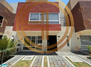 Casa de 3 habitaciones, Toluca · Casa con 96 m² de Superficie de Terreno, 3 Recámaras en Venta en San Pedro Totoltepec