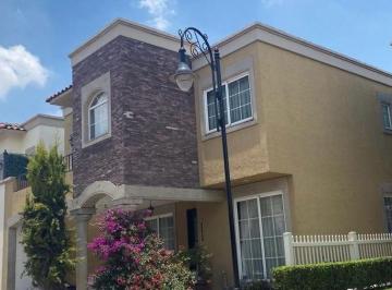 Casa en condominio de 4 habitaciones, Metepec · Venta en Portofino, Mod. Isabela, Hermosa con Ampliacion y Excedente de Terreno