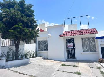 Casa de 4 habitaciones, Querétaro · Vendo Casa en Av Belen Jardines de Santiago, Qro. Ideal Para Consultorio / Oficinas $2,385,000