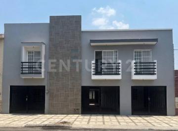 Casa · 354m² · 6 Recámaras · 3 Estacionamientos · Casa en Venta