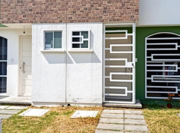 Casa · 77m² · 3 Recámaras · 1 Estacionamiento · Venta de Casa con Recamara Abajo en Tianguistenco Estado de México