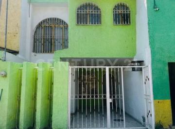 Casa · 196m² · 3 Recámaras · 1 Estacionamiento · Casa en Venta