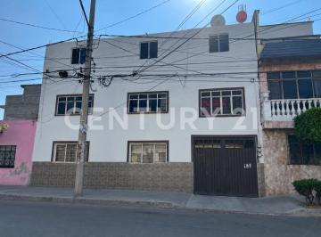 Casa · 122m² · 4 Recámaras · 10 Estacionamientos · Venta de Casa en La Colonia Moctezuma, Venustiano Carranza, Cdmx.