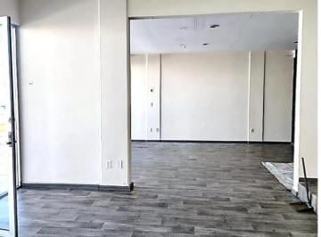 Local comercial · 80m² · Local en Renta en Plaza Metepec
