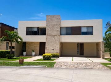 Casa de 5 habitaciones, Mérida · Residencia en Venta en Yucatan Country Club