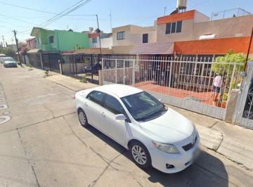 Casa de 3 habitaciones, Guadalajara · - Casa en Remate Bancario - Jardines Alcalde, 44298guadalajara, Jal.