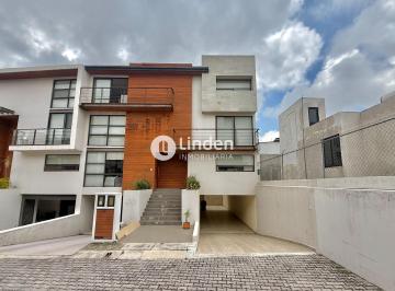 Casa · 259m² · 3 Recámaras · 2 Estacionamientos · Casa en Venta en Rinconada del Fresno, Zona La Carcaña