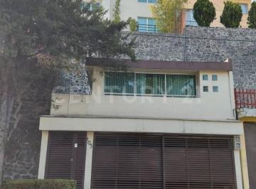 Casa · 400m² · 5 Recámaras · 2 Estacionamientos · Casa en Renta con Amplios Espacios en Alvaro Obregon, Ciudad de México