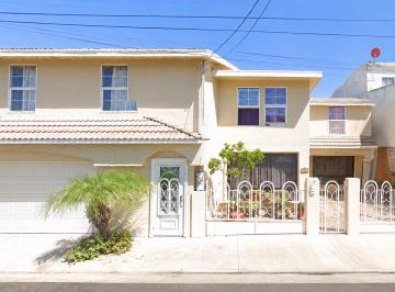 Casa de 4 habitaciones, Tijuana · Venta de Casa en Psicologos Lomas de Agua Tijuana Baja California