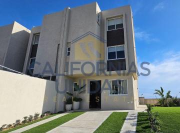 Casa de 4 habitaciones, Playas de Rosarito · Casa con 4 Recámaras en Venta en Playas de Rosarito