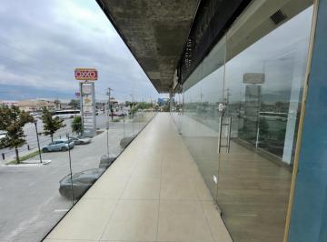 2 · Local en Renta Sobre Av Lincoln y Real de Cumbres - $27,000 + Iva
