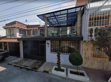 Casa de 3 habitaciones, Gustavo A. Madero · Venta de Casa en San Juan de Aragón VI Secc. Gustavo A. Madero Cdmx