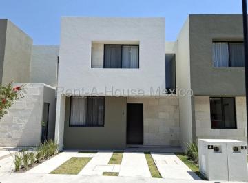Casa de 2 habitaciones, El Marqués · Zibatá Casa con Diseño Contemporáneo y Espacios Funcionales Rah3007