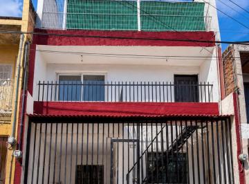 Dúplex de 7 habitaciones, Guadalajara · Casa Duplex en Venta en Santa Cecilia