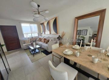 Casa de 3 habitaciones, Querétaro · Casa en Venta en Ciudad del Sol con 3 Recámaras y Estacionamiento Techado Rah3023