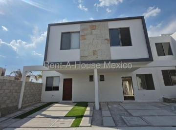 Casa de 3 habitaciones, Querétaro · Ciudad del Sol Casa Residencial Cerca de Principales Avs de Querétaro Rah3023