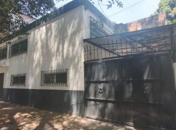 Casa de 4 habitaciones, Coyoacán · Casa en Venta en Coyoacán - Excelente Ubicación